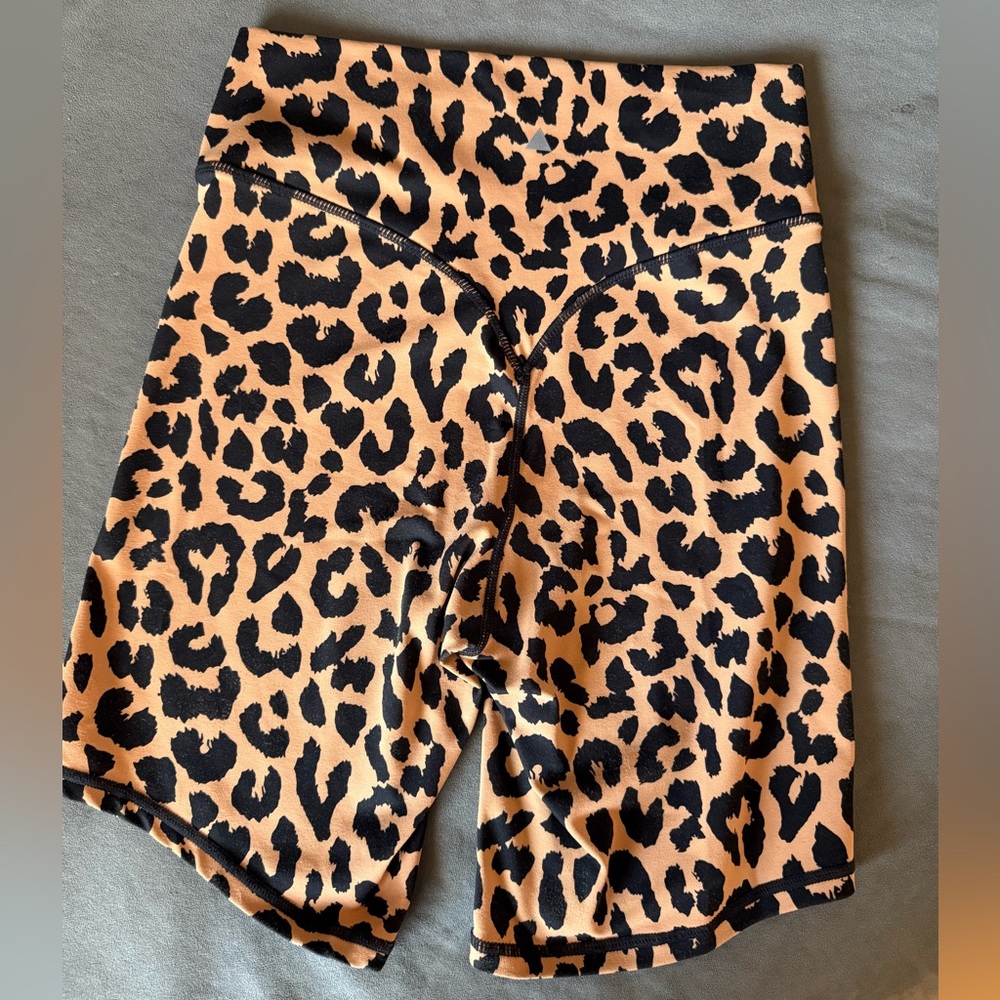 OG balance athletic kingdom biker shorts